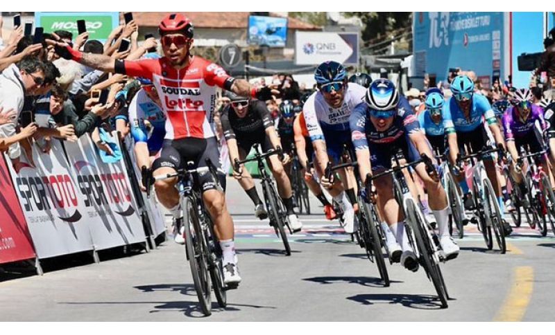 Caleb Ewan vince a Kusadasi (foto: tuttobiciweb)