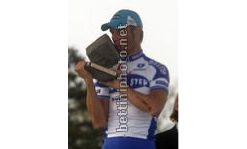 Forte contusione al piede destro per Boonen