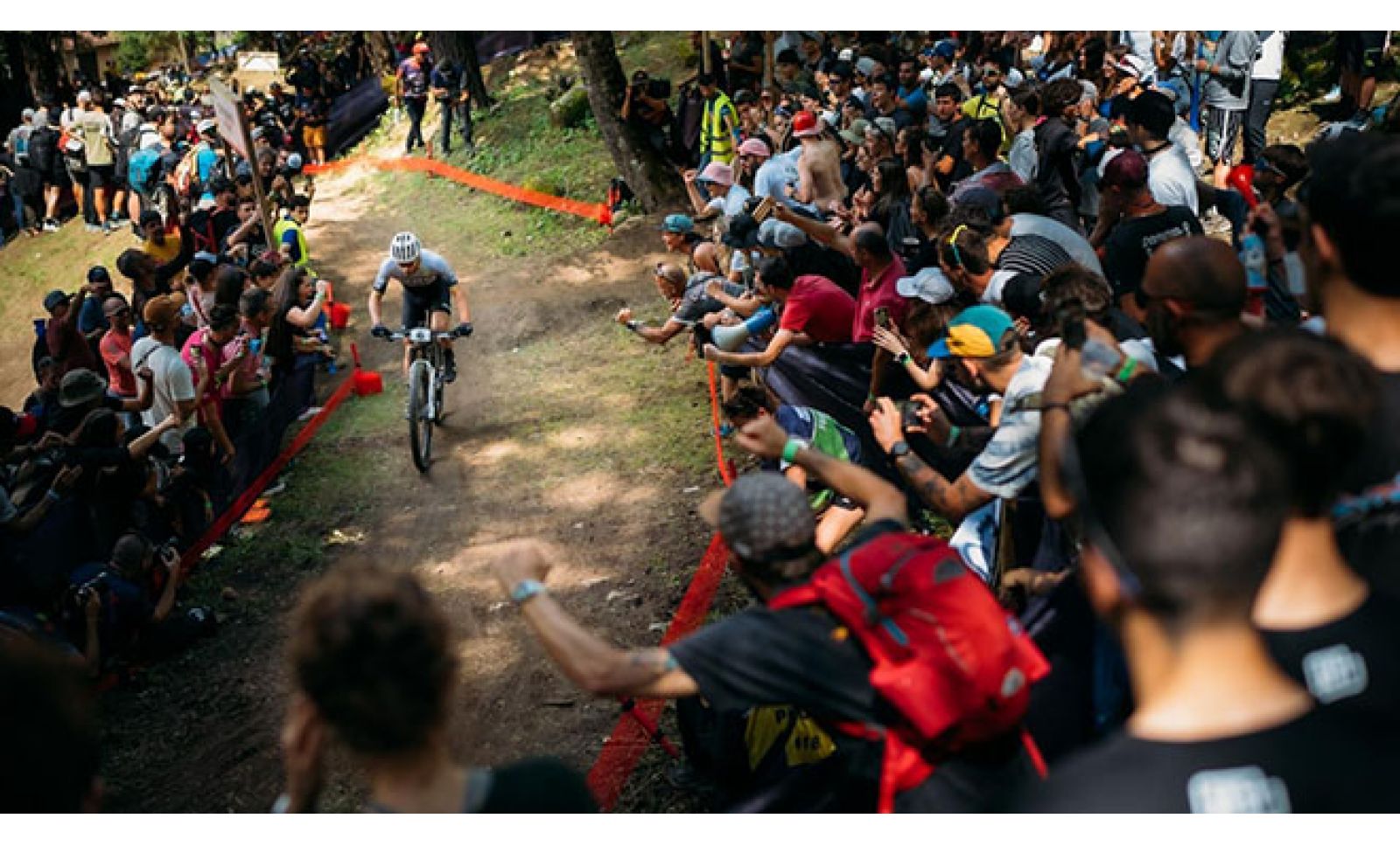 In Val Di Sole Brillano I Fenomeni Trionfo Per Schurter E Ferrand